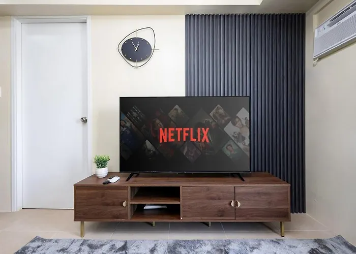 Furnished 1-bedroom In Avida Towers Riala, It Park With Fast Wifi, Netflix, Pool And Apartment