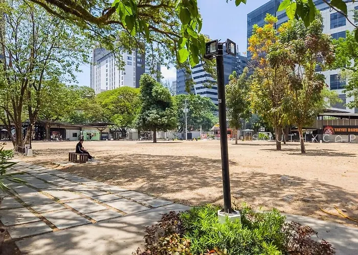 Furnished 1-bedroom In Avida Towers Riala, It Park With Fast Wifi, Netflix, Pool And *